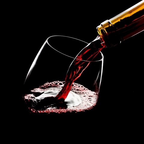 China's alcohol market spirals into deflation