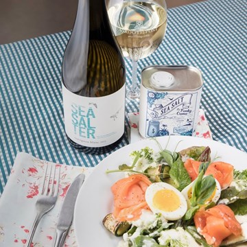 Enjoy Debbie Mclaughlin's smoked salmon trout salad with Groote Post's Seasalter 2021