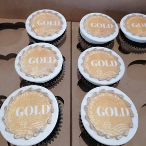 Gold cupcakes