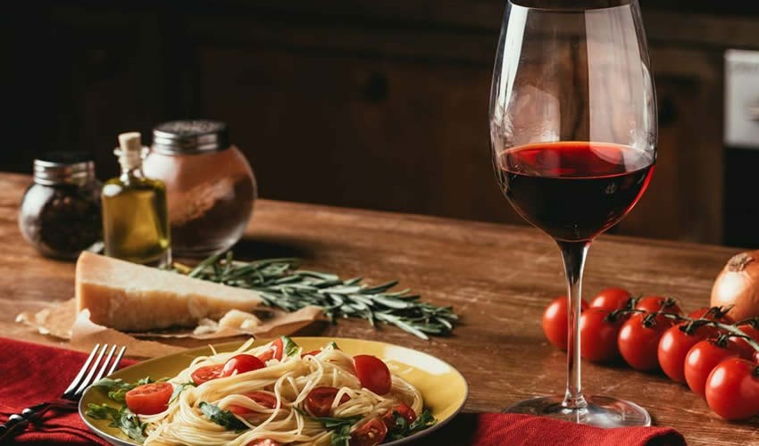 Serving wine with pasta: What wine pairs best? 